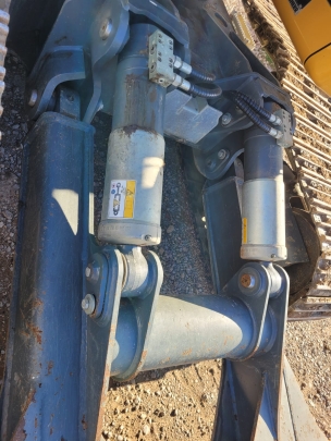 Liebherr R 920 Compact Litronic