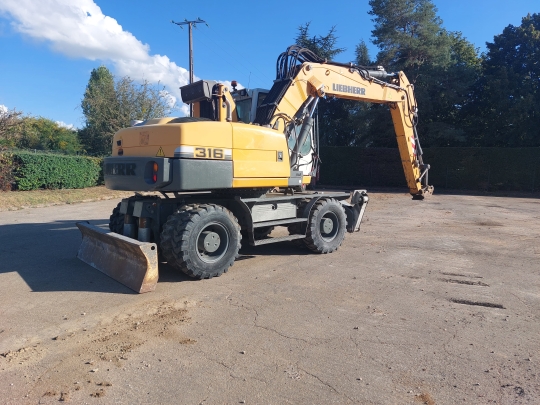 Liebherr A 316