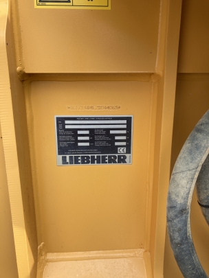 Liebherr L 566