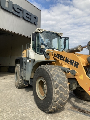 Liebherr L 566