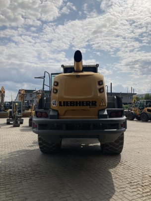 Liebherr L 566