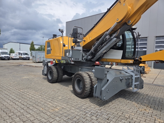 Liebherr LH 40 M Industry Litronic mit Generatora.