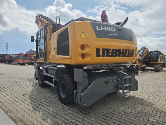 Liebherr LH 40 M Industry Litronic mit Generatora.