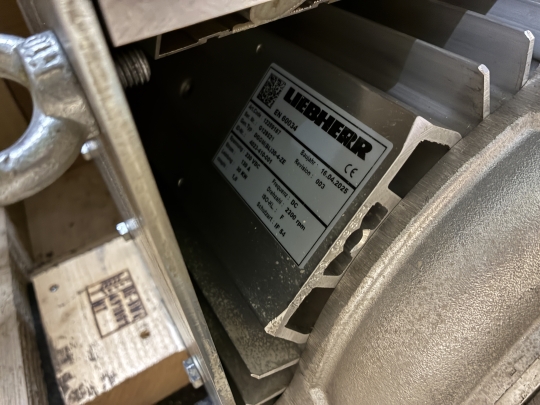 Liebherr Magnetanlage 30kW hydraulisch