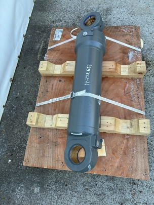 Liebherr Kippzylinder 180/95*1140-600