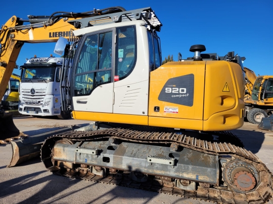 Liebherr R 920 Compact Litronic