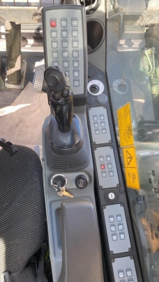 Liebherr A 913 Compact Litronic