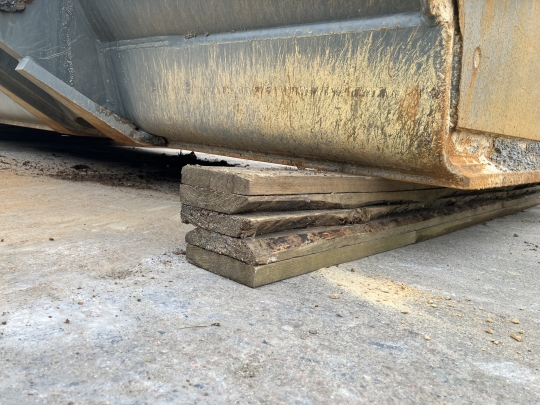 LIEBHERR Erdbauschaufel 3000mm 4,20m³ für L566