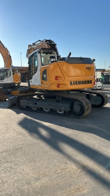 Liebherr R 920 Compact Litronic