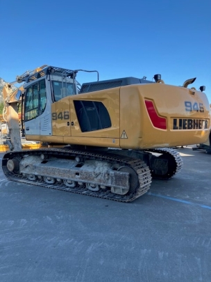 Liebherr R 946 Standard