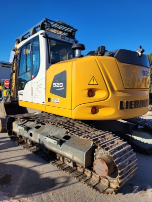 Liebherr R 920 Compact Litronic