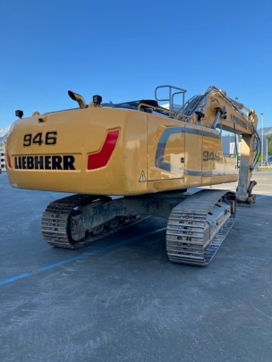 Liebherr R 946 Standard