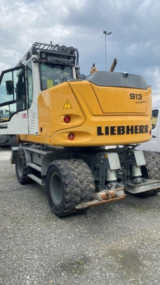 Liebherr A 913 Compact Litronic