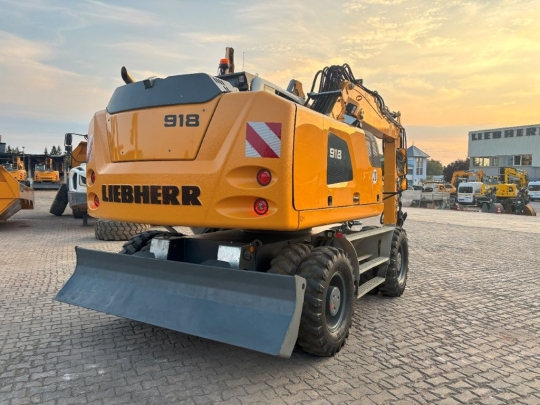 Liebherr A 918 Litronic
