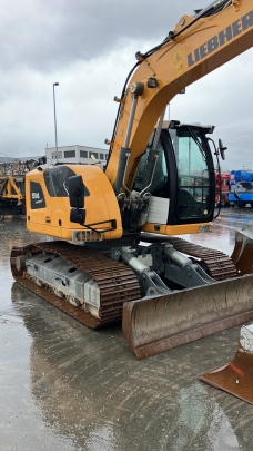 Liebherr R 914 Compact Litronic