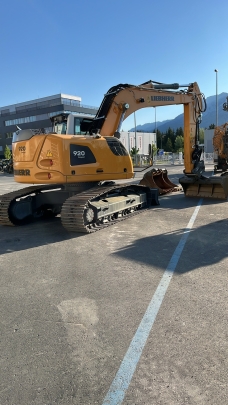 Liebherr R 920 Compact Litronic
