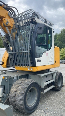 Liebherr A 913 Compact Litronic