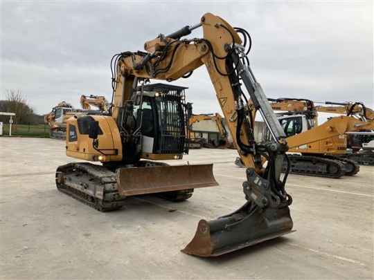 Liebherr R 914 Compact Litronic