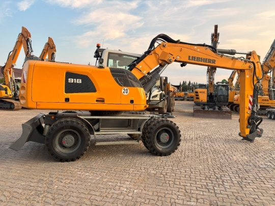 Liebherr A 918 Litronic