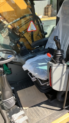 Liebherr A 914 Compact Litronic