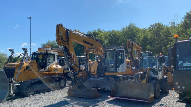 Liebherr A 918 Compact Litronic