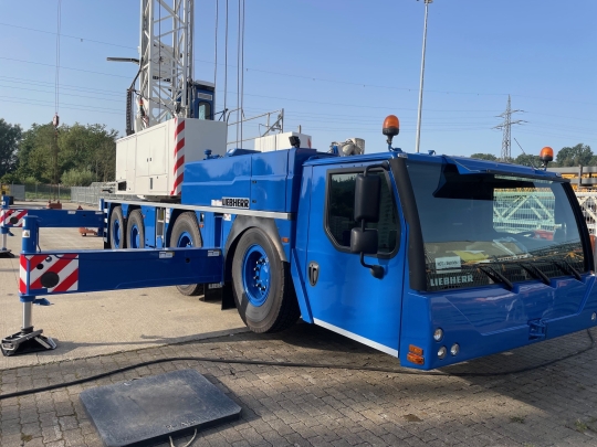 2018 Liebherr MK 88 Mobile cranes