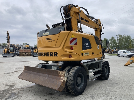 Liebherr A 914 Compact Litronic