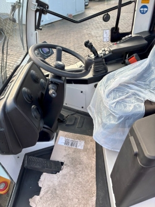 Liebherr L 506 Compact