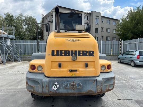 Liebherr L 524