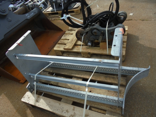 Liebherr Aufstieg links