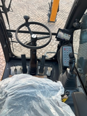 Liebherr A 918 Litronic