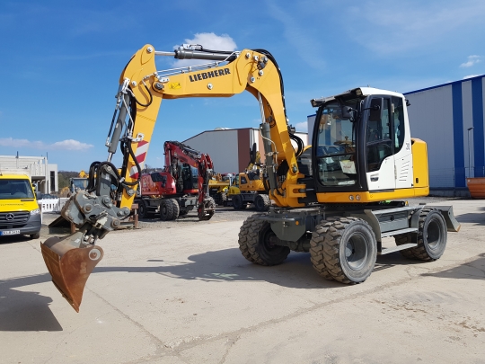 Liebherr A 910 Compact Litronic