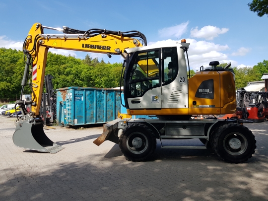Liebherr A 916 Compact Litronic