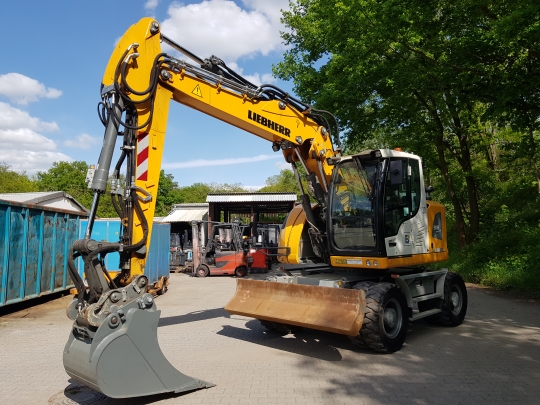 Liebherr A 916 Compact Litronic
