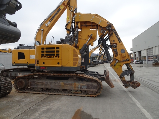 Liebherr R 924 Compact Tunnel Litronic