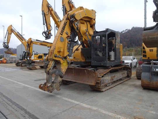 Liebherr R 924 Compact Tunnel Litronic