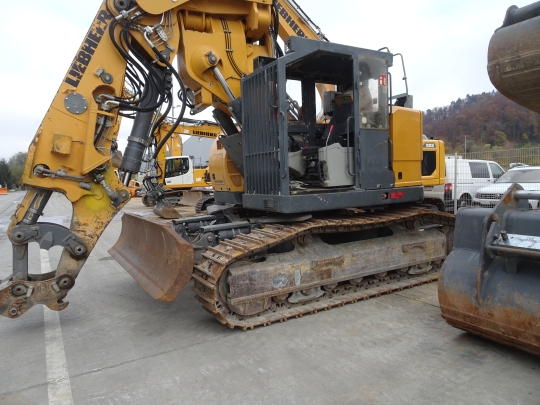 Liebherr R 924 Compact Tunnel Litronic