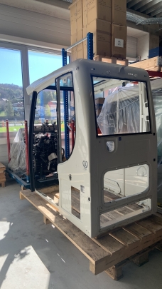 Liebherr Fahrerkabine R 914 C