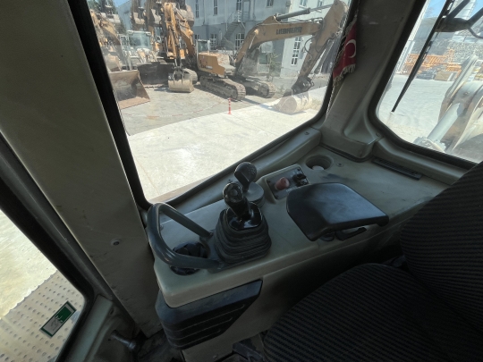 Liebherr PR 754 Litronic