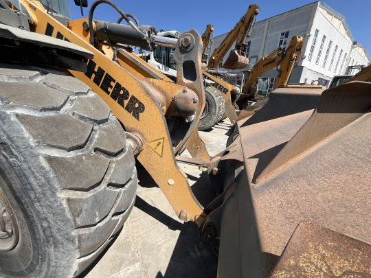Liebherr L 556 XPower