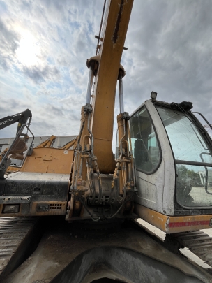 Liebherr R 934 C Litronic