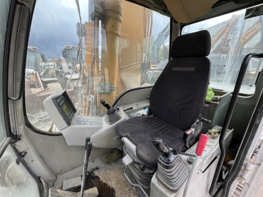 Liebherr R 934 C Litronic