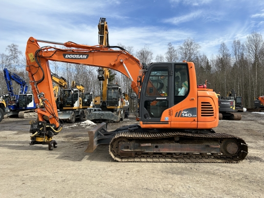 Doosan DX140LCR-3