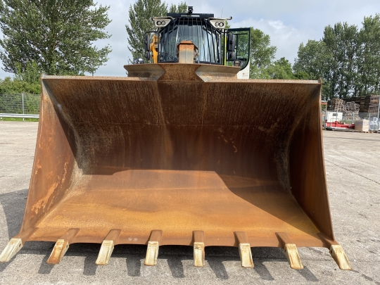 Liebherr L 566 XPower