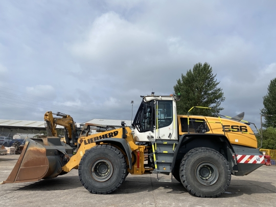 Liebherr L 566 XPower