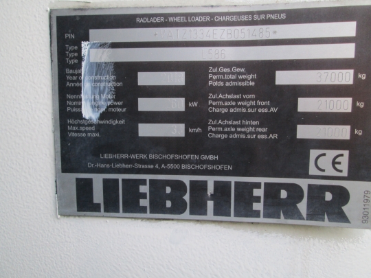 Liebherr L 586 XPower