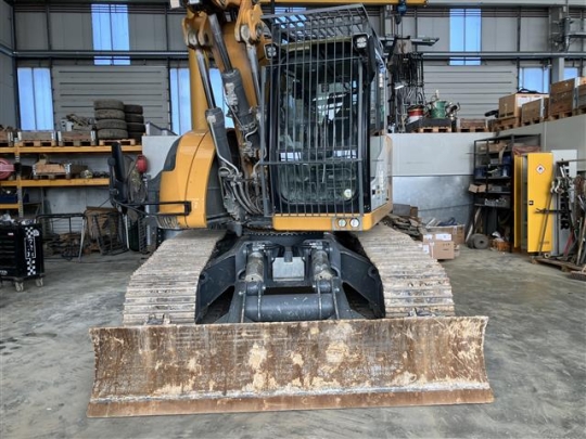 Liebherr R 920 Compact Litronic