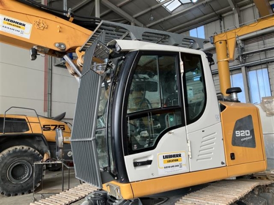 Liebherr R 920 Compact Litronic