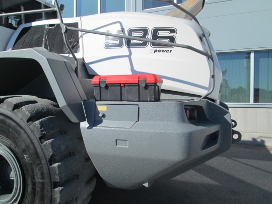 Liebherr L 586 XPower