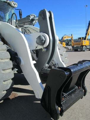 Liebherr L 586 XPower